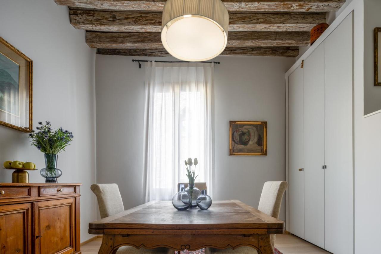 Miracoli Apartment With View On The Canal R&R Venedig Eksteriør billede