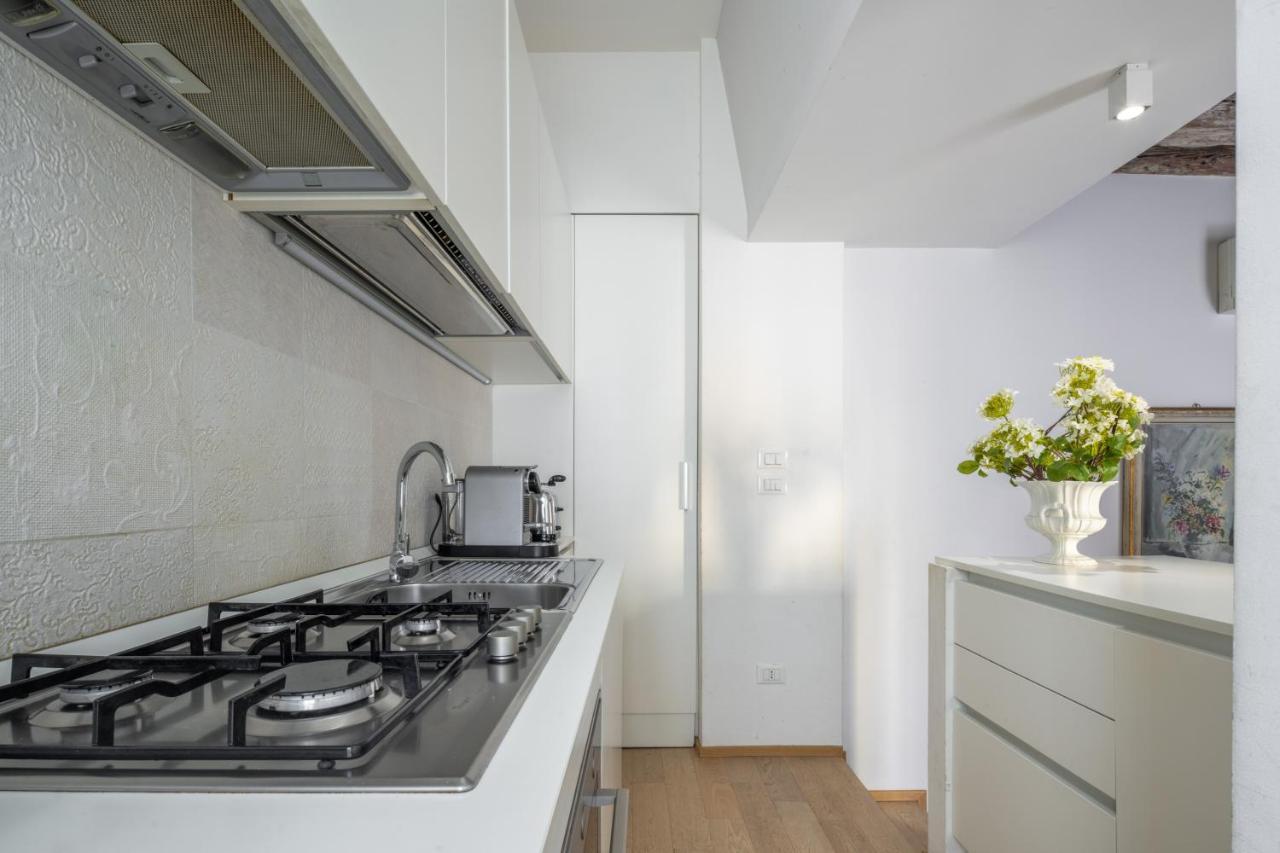 Miracoli Apartment With View On The Canal R&R Venedig Eksteriør billede