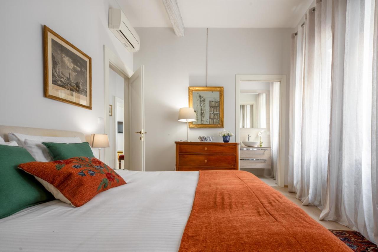Miracoli Apartment With View On The Canal R&R Venedig Eksteriør billede